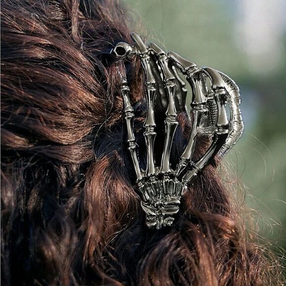 Skull hands dark gray / silver claw clip gothic - Picture 2 of 6